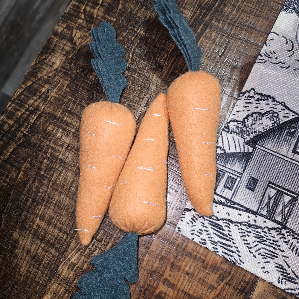 Macy's Orange and Green Felt Carrot Decor